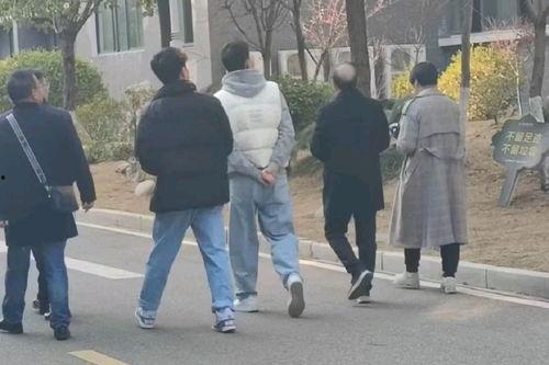 新疆吃瓜网红事件,网络热议背后的真相与反思